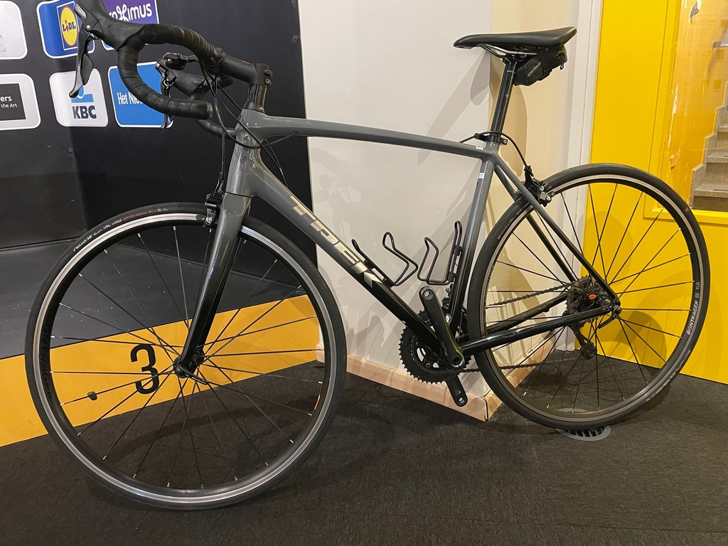 Bike rental - Trek Emonda gris
